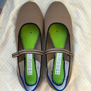 Lightly Used Rothy’s 9.5